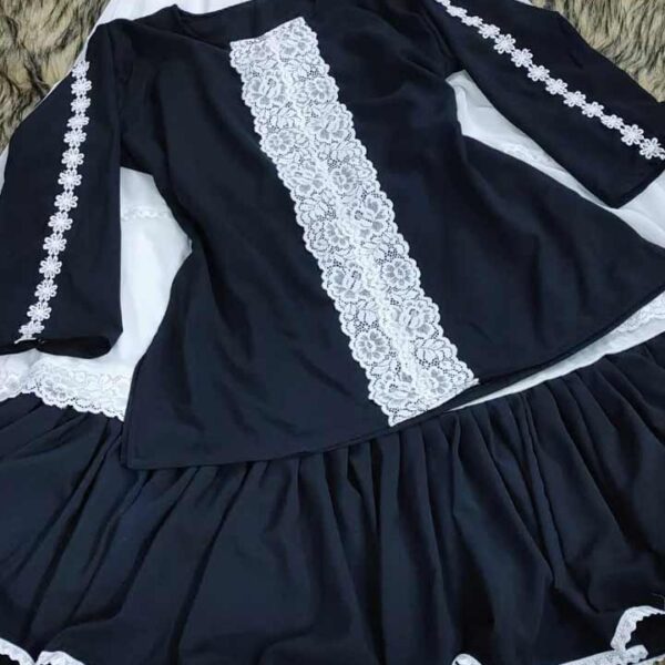 স্কার্ট প্লাস টপ্স